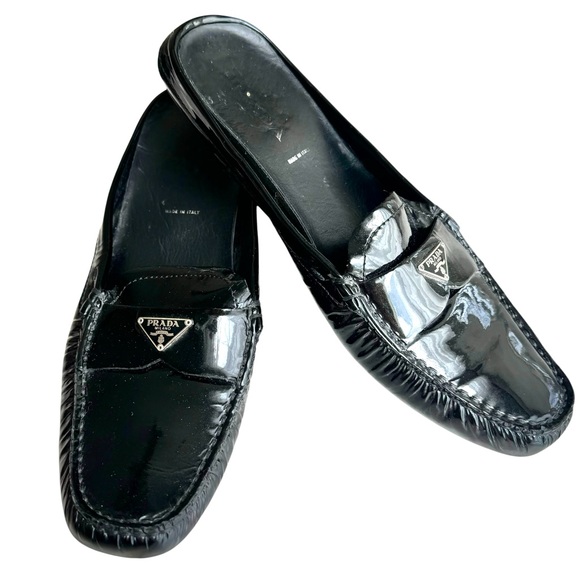 PRADA Patent Mules Front Logo Black Leather Flat Sandals Made in Italy Women’s - Picture 1 of 17